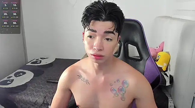 Snapshot of santy7v7 chatting on 12-21-24, 04:25 santy7v7 online show from 12-21-24, 04:25