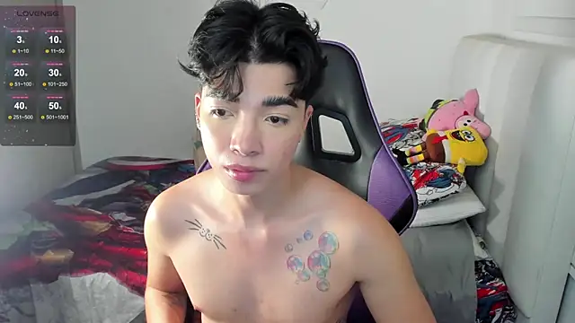 Snapshot of santy7v7 chatting on 02-15-25, 01:27 santy7v7 online show from 02-15-25, 01:27