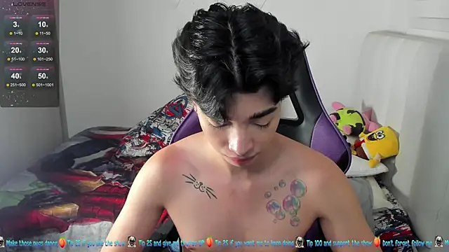 Snapshot of santy7v7 chatting on 02-20-25, 04:14 santy7v7 online show from 02-20-25, 04:14