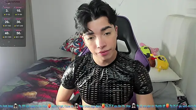 Snapshot of santy7v7 chatting on 02-23-25, 01:21 santy7v7 online show from 02-23-25, 01:21