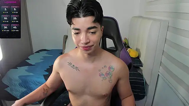 Snapshot of santy7v7 chatting on 09-26-25, 01:26 santy7v7 online show from 09-26-25, 01:26