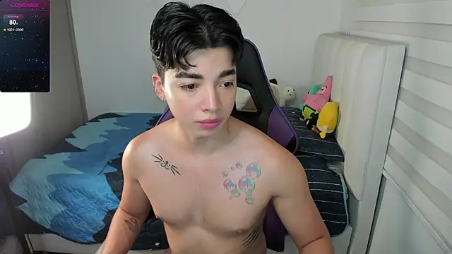 Snapshot of santy7v7 chatting on 10-07-25, 01:19 santy7v7 online show from 10-07-25, 01:19