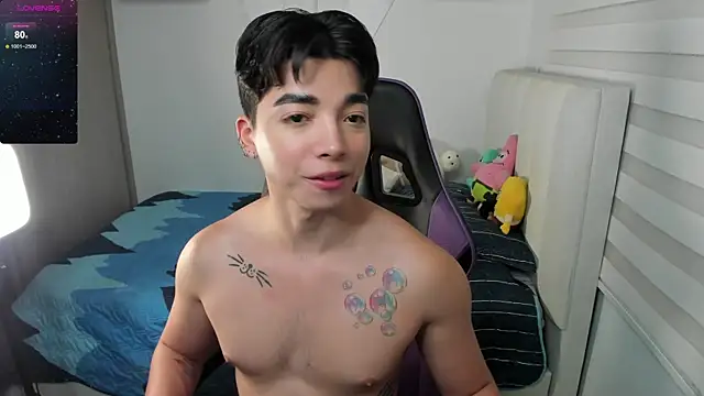 Snapshot of santy7v7 chatting on 10-09-25, 01:20 santy7v7 online show from 10-09-25, 01:20