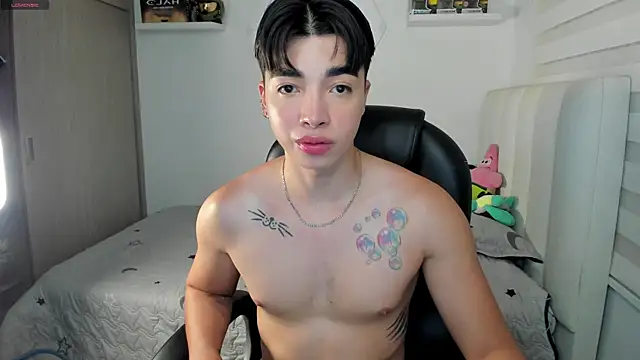 Snapshot of santy7v7 chatting on 11-19-25, 01:00 santy7v7 online show from 11-19-25, 01:00