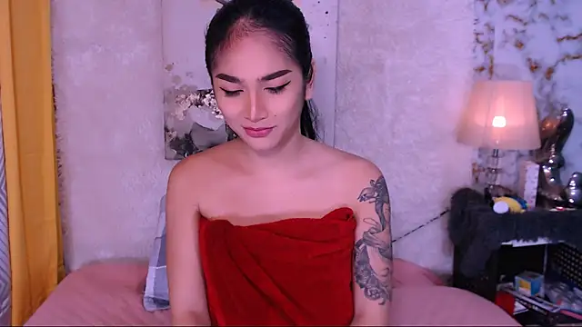 Oriental Tiara online show from 12-15-24, 08:47