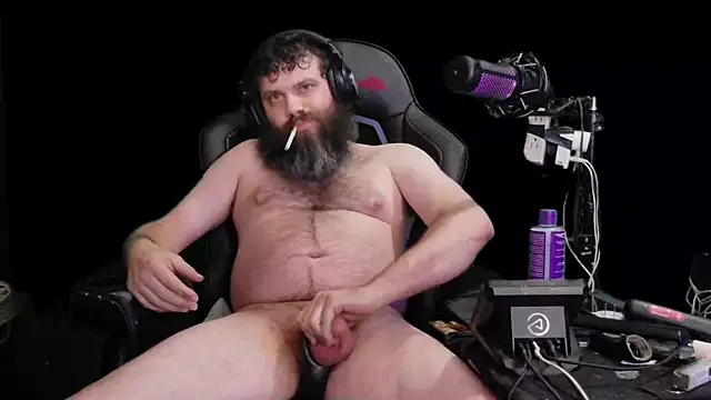 Snapshot of st0n3y chatting on 02-04-26, 03:18 st0n3y online show from 02-04-26, 03:18