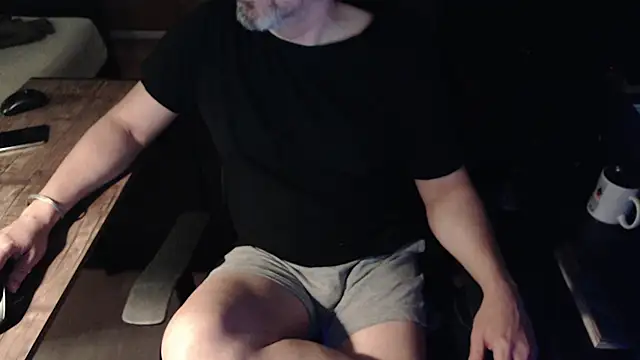 Snapshot of cabinda252 chatting on 02-03-25, 01:40 cabinda252 online show from 02-03-25, 01:40