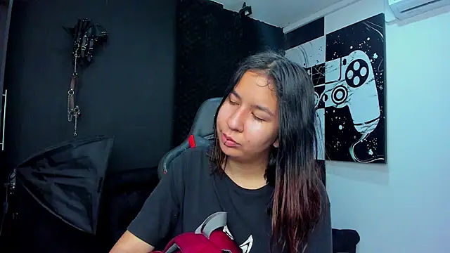 Lia sarahi online show from 02-17-25, 11:13