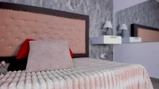 Lia sarahi online show from 09-11-25, 11:32