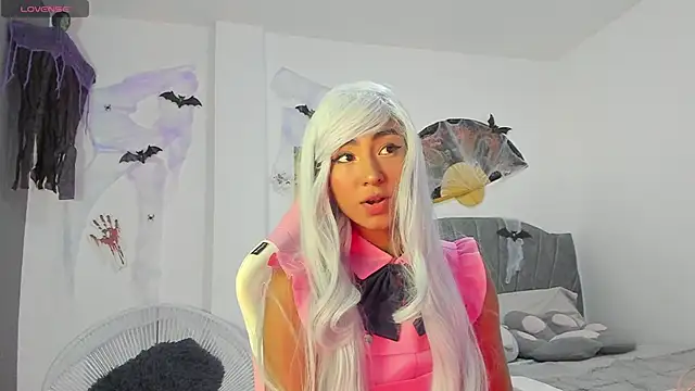 Snapshot of khaliope chatting on 10-28-25, 03:43 khaliope online show from 10-28-25, 03:43