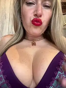 Kittenforyou online show from 04-06-26, 12:39