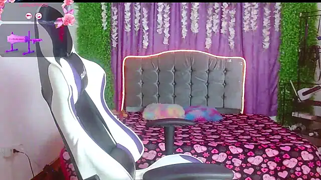 ariana-lopez online show from 05-20-26, 03:07