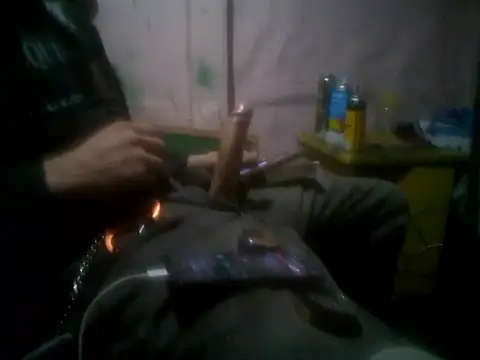 Wero4200 online show from 10-21-25, 08:04