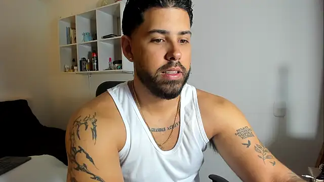 Snapshot of Justyn_Torres chatting on 03-02-26, 12:01 Justyn Torres online show from 03-02-26, 12:01