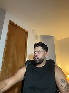 Snapshot of Justyn_Torres chatting on 07-25-26, 05:38 Justyn Torres online show from 07-25-26, 05:38