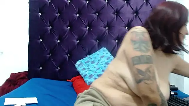 Snapshot of valentinaricothx chatting on 01-08-26, 05:04 valentinaricothx online show from 01-08-26, 05:04