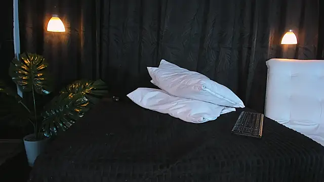 CelinayHanck online show from 03-21-25, 03:57