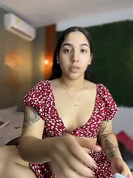 Snapshot of Amandanauty chatting on 01-17-26, 06:18 Amandanauty online show from 01-17-26, 06:18