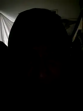 Snapshot of Calamaco07 chatting on 11-06-25, 06:47 Calamaco07 online show from 11-06-25, 06:47