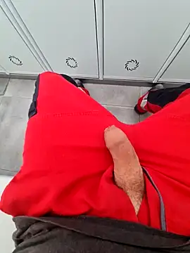 Snapshot of 987654Alf chatting on 12-17-25, 12:00 987654Alf online show from 12-17-25, 12:00