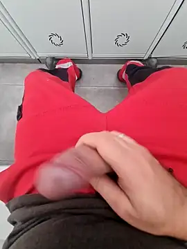 Snapshot of 987654Alf chatting on 12-19-25, 11:06 987654Alf online show from 12-19-25, 11:06