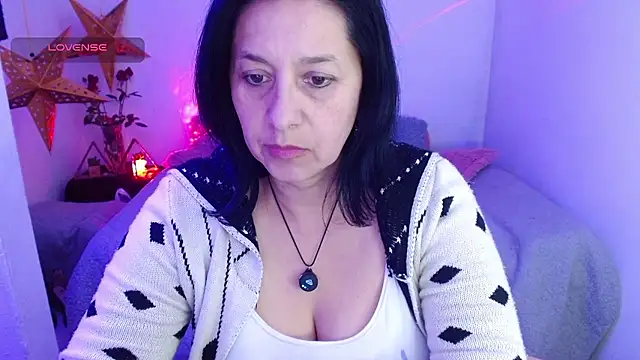 Snapshot of camilalatti chatting on 01-15-26, 11:52 camilalatti online show from 01-15-26, 11:52