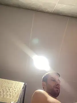 Snapshot of Emre-34 chatting on 03-07-26, 08:17 Emre-34 online show from 03-07-26, 08:17