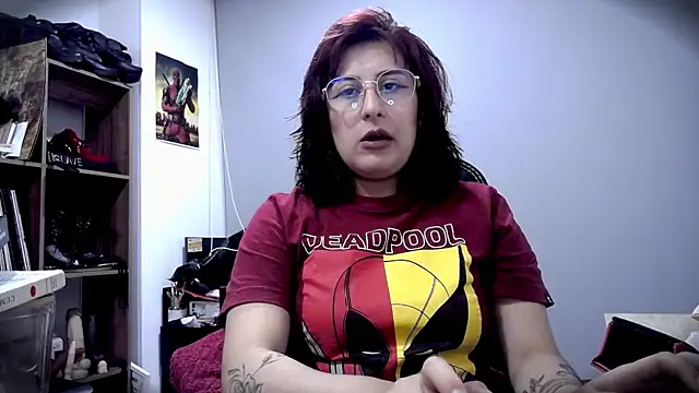 Snapshot of Scarlett_Sen chatting on 05-18-26, 02:34 Scarlett Sen online show from 05-18-26, 02:34