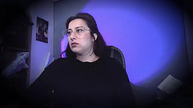 Snapshot of Scarlett_Sen chatting on 05-28-26, 03:31 Scarlett Sen online show from 05-28-26, 03:31