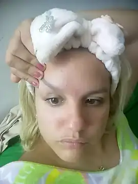 Snapshot of shaynarg chatting on 03-06-25, 06:08 shaynarg online show from 03-06-25, 06:08