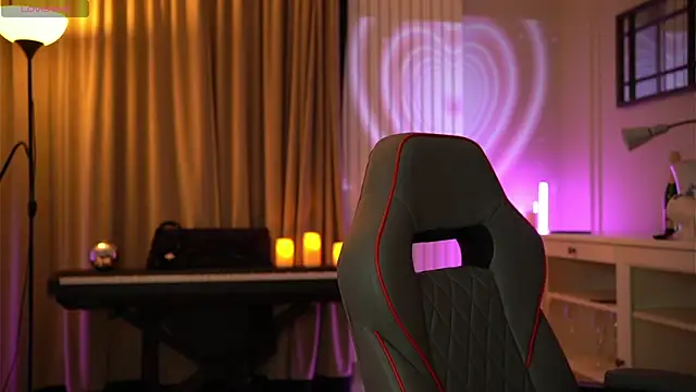 Your Nicolett online show from 02-20-26, 02:08