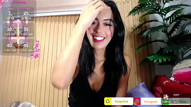 Snapshot of HeavenlyStar chatting on 07-10-26, 03:44 HeavenlyStar online show from 07-10-26, 03:44