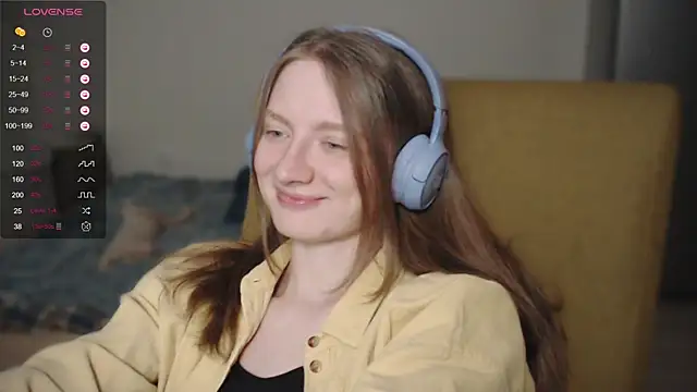 Snapshot of mollytuck chatting on 12-14-24, 02:42 mollytuck online show from 12-14-24, 02:42