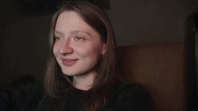 Snapshot of mollytuck chatting on 01-10-25, 01:41 mollytuck online show from 01-10-25, 01:41