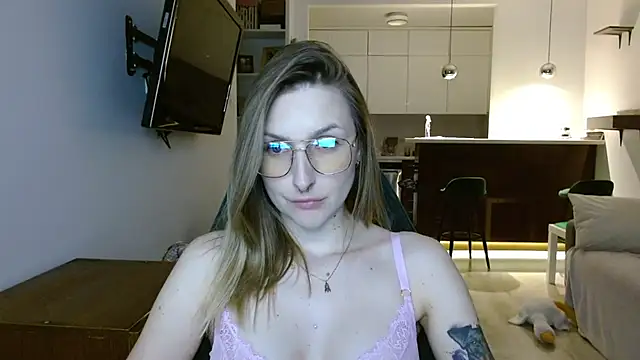 illusorycat online show from 10-03-25, 08:06