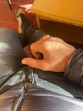 MAHKE12 online show from 11-27-25, 10:28