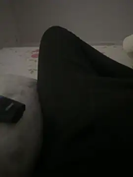 Snapshot of MAHKE12 chatting on 03-04-26, 09:43 MAHKE12 online show from 03-04-26, 09:43