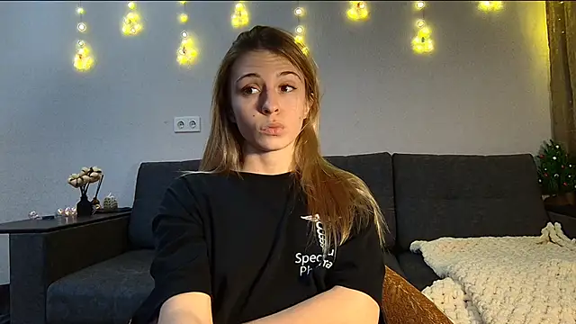 LovelyKatea online show from 12-28-24, 02:42