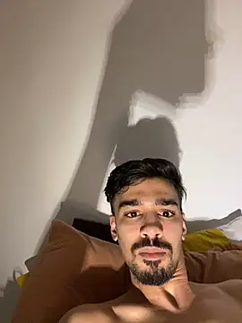 Snapshot of Hermanooooooo chatting on 03-23-25, 05:43 Hermanooooooo online show from 03-23-25, 05:43