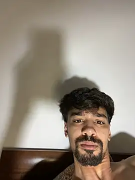 Snapshot of Hermanooooooo chatting on 02-12-26, 07:36 Hermanooooooo online show from 02-12-26, 07:36