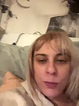 Snapshot of MarikaWild93 chatting on 12-06-24, 10:19 MarikaWild93 online show from 12-06-24, 10:19