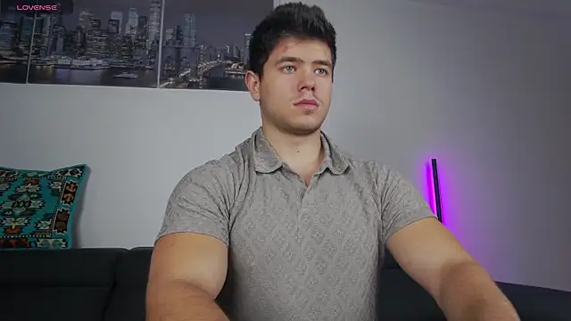 Snapshot of Arilas_ chatting on 11-27-25, 07:32 Arilas online show from 11-27-25, 07:32