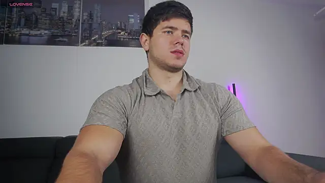 Snapshot of Arilas_ chatting on 11-29-25, 07:11 Arilas online show from 11-29-25, 07:11