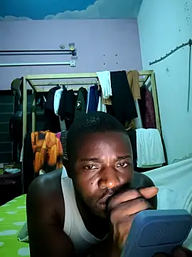 Snapshot of vannycov chatting on 11-03-25, 11:37 vannycov online show from 11-03-25, 11:37