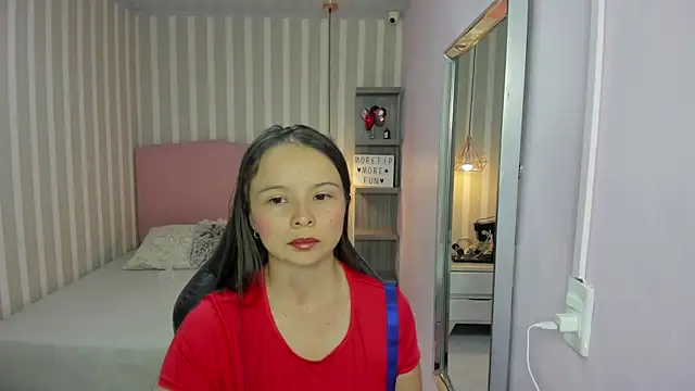 LORELAIGIVEN online show from 10-08-25, 12:25