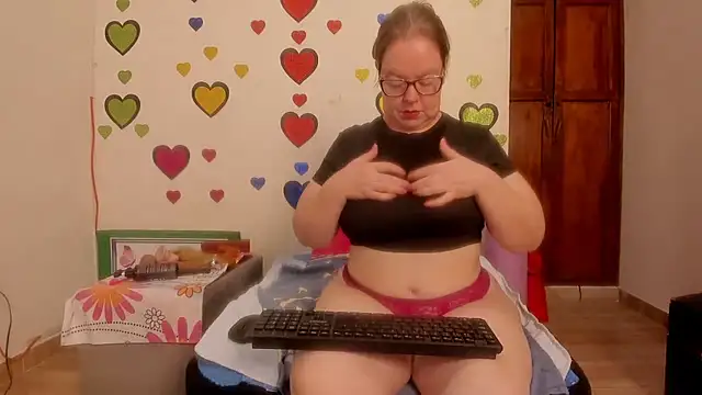 Snapshot of BarbaraFight chatting on 07-06-26, 11:18 BarbaraFight online show from 07-06-26, 11:18