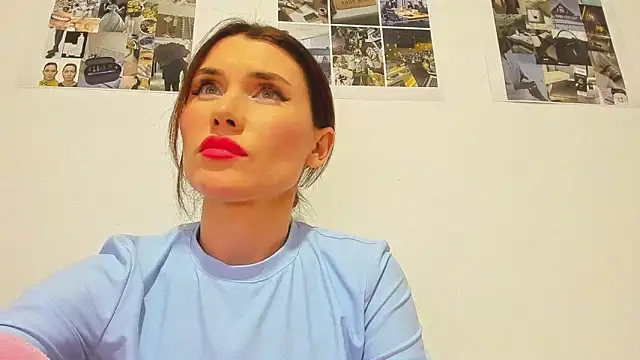 Snapshot of Cameron_diazz chatting on 03-15-26, 06:25 Cameron diazz online show from 03-15-26, 06:25