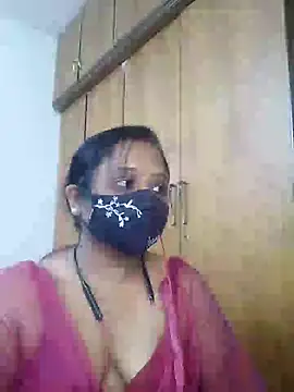 Snapshot of sexynayan23 chatting on 05-06-26, 05:14 sexynayan23 online show from 05-06-26, 05:14