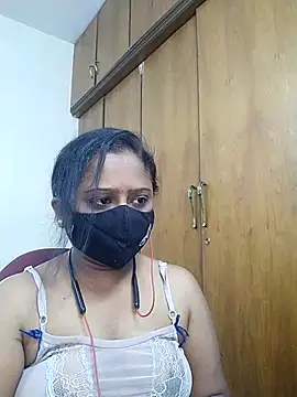 Snapshot of sexynayan23 chatting on 05-14-26, 01:07 sexynayan23 online show from 05-14-26, 01:07
