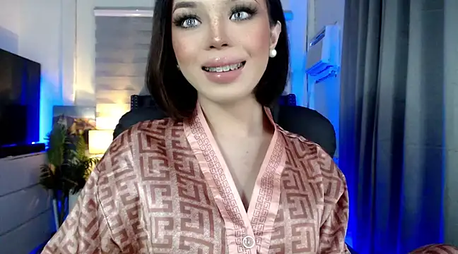 Snapshot of SweetCheska19 chatting on 03-17-25, 11:32 SweetCheska19 online show from 03-17-25, 11:32